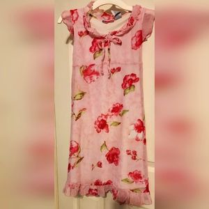 Big girl's size 7/8 pink flowered dress 🌺🌸